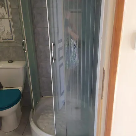Apartment Confortable A Avec Jardin Et Piscine